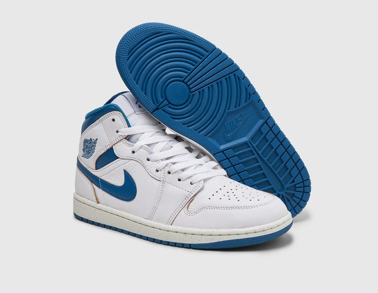 Jordan 1 Mid SE White / Industrial Blue - Sail