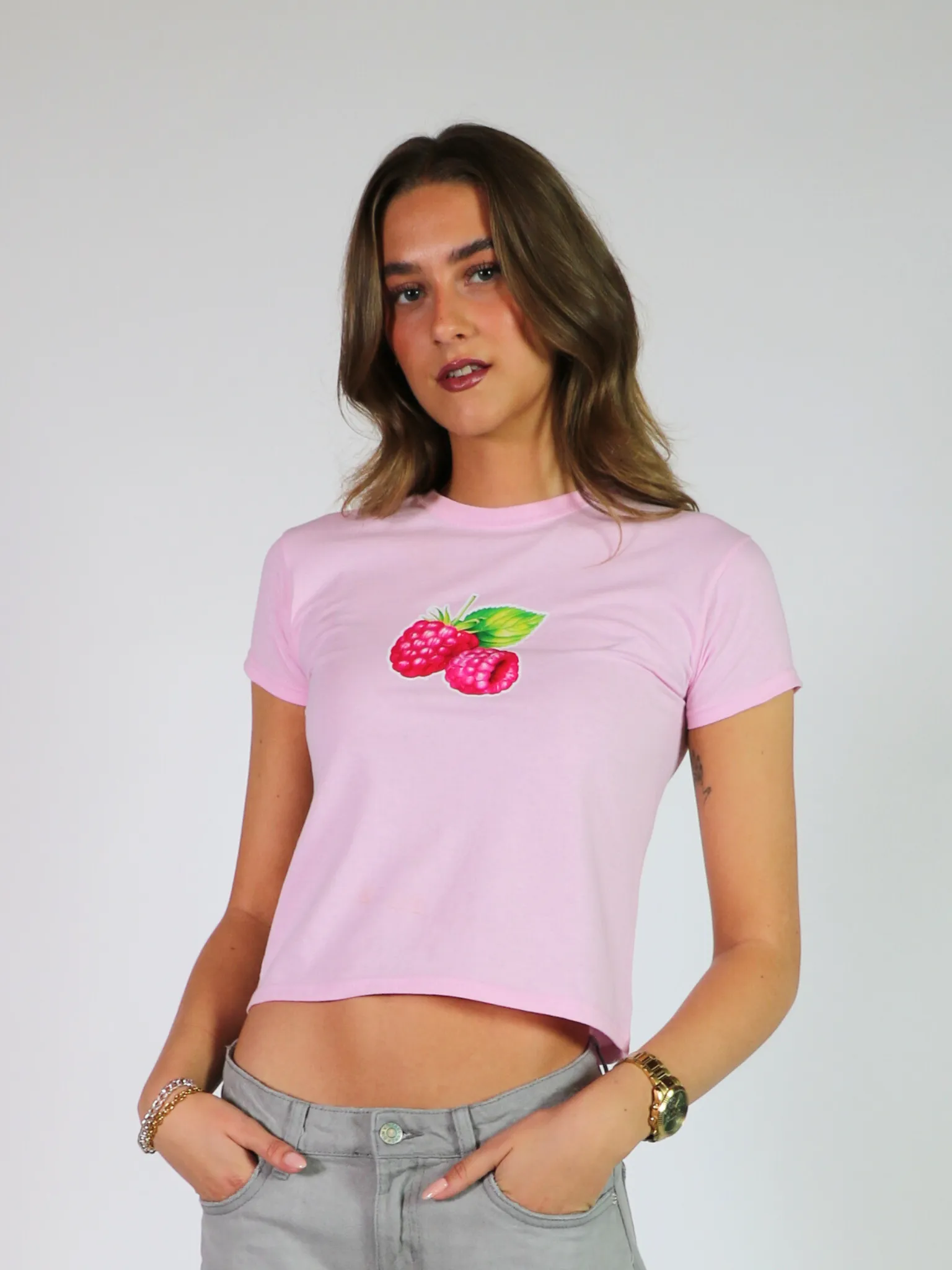 RASPBERRY BABY TEE - LYSERØD